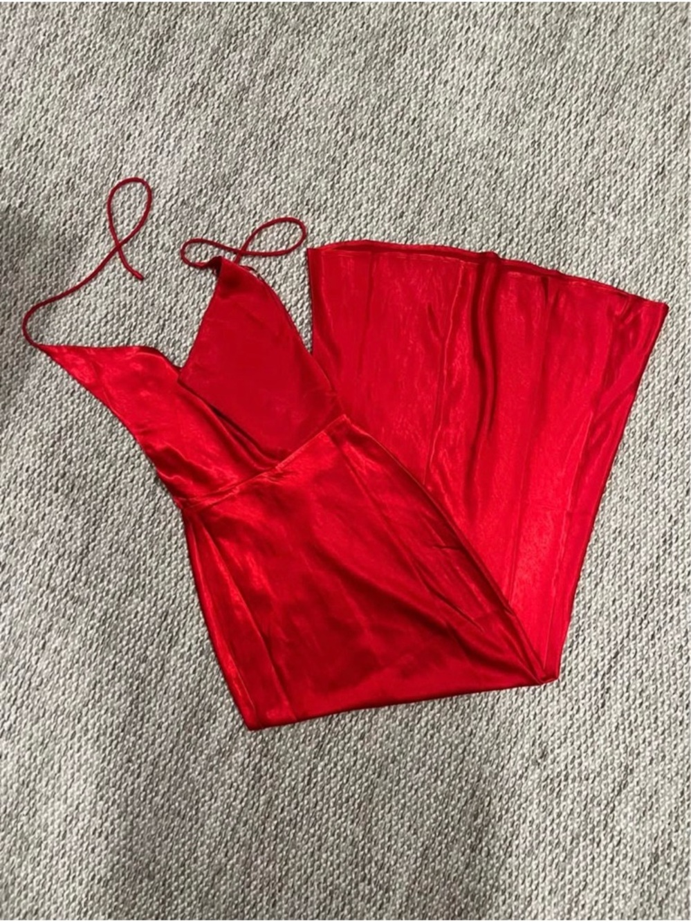 Red Revolve Evening Gown - Picture 3 of 3